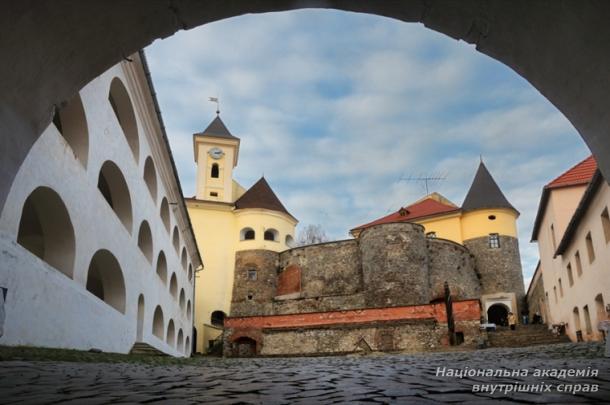 Екскурсія до замку «Паланок»