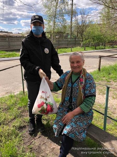 Допомога населенню триває