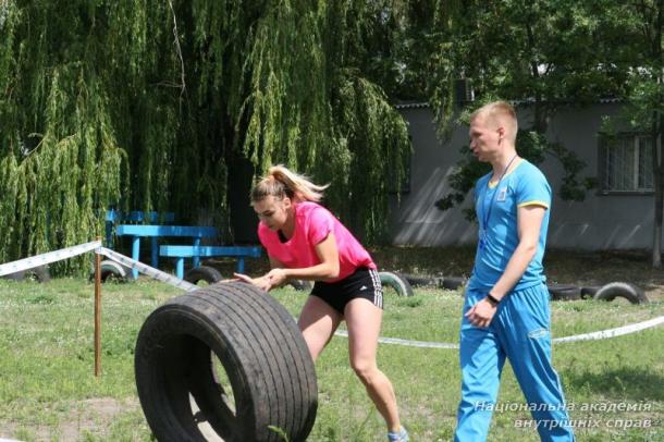 Спортивні змагання між командами ННІ № 1 і № 3 