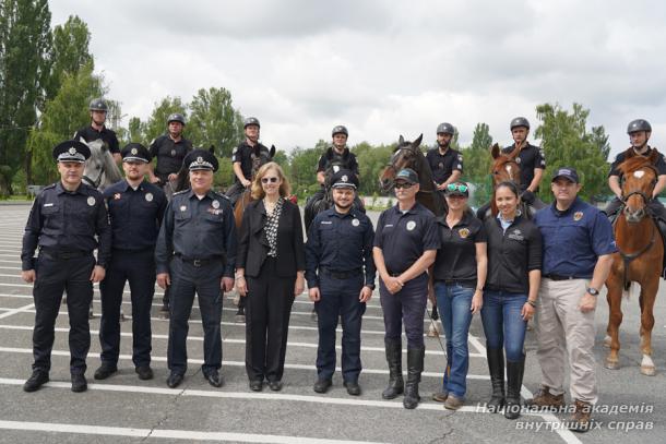 Тактико-спеціальні навчання з протидії масовим заворушенням для патрульних поліцейських за підтримки ICITAP в Україні