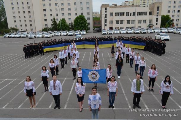 День вишиванки в ННІ № 1