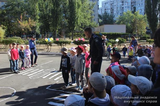 Відвідали дитячий садок