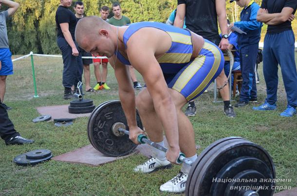 Академія не залишає осторонь новий вид спорту «Армліфтинг»