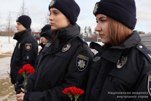 Пам’ятаємо кожного: курсанти ННІПД вшанували загиблих оборонців України Пам’ятаємо кожного: курсанти ННІПД вшанували загиблих оборонців України