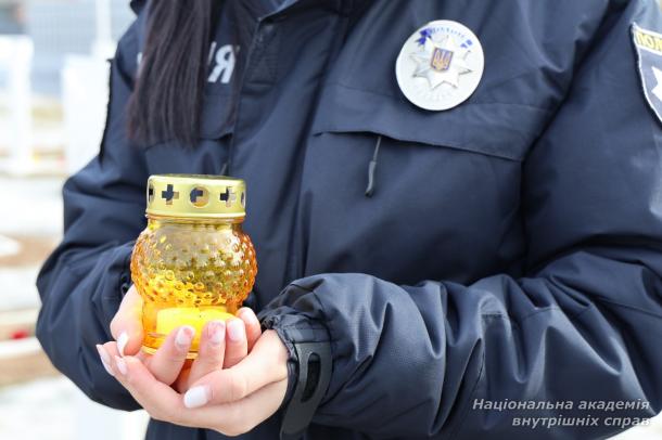 Пам’ятаємо кожного: курсанти ННІПД вшанували загиблих оборонців України Пам’ятаємо кожного: курсанти ННІПД вшанували загиблих оборонців України