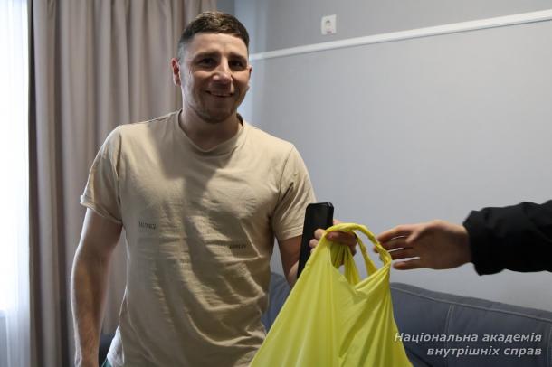 Турбота й підтримка: курсанти відвідали ветеранів у реабілітаційному центрі Турбота й підтримка: курсанти відвідали ветеранів у реабілітаційному центрі