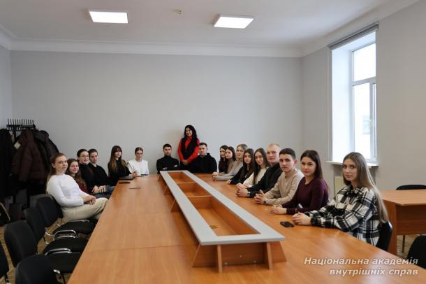 Мова права в епоху глобалізації: студенти обговорили виклики наукової комунікації Мова права в епоху глобалізації: студенти обговорили виклики наукової комунікації